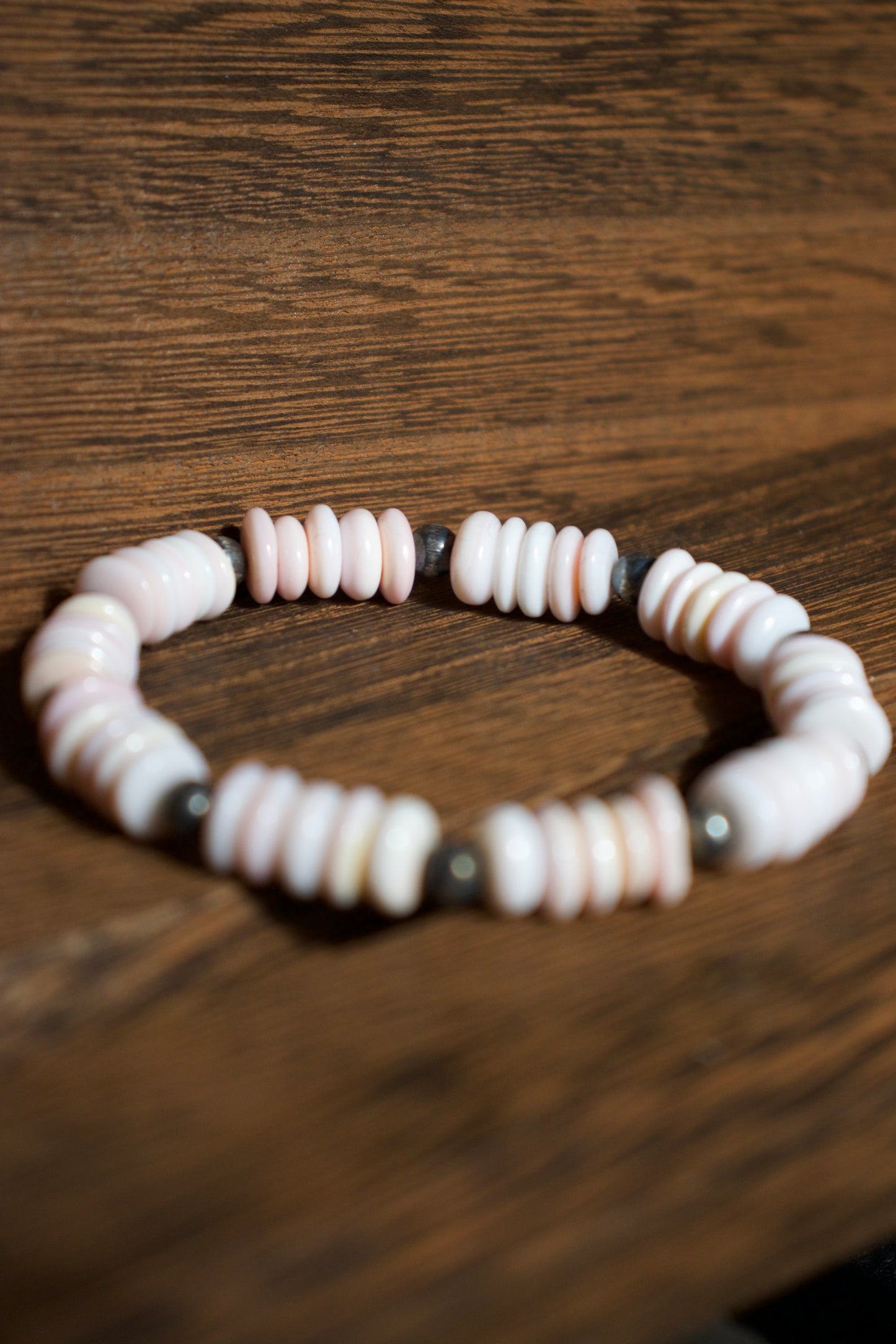 Pink Conch & Sterling Silver Pearl Stretch Bracelet