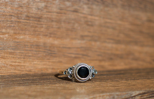 Black Onyx Ring | Size 7