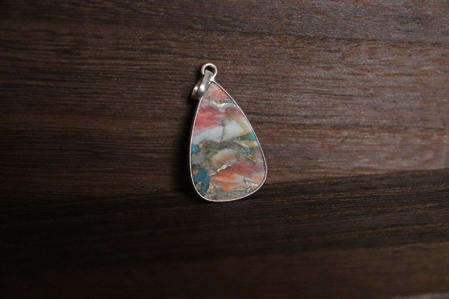 Teardrop Spiny Oyster Pendant