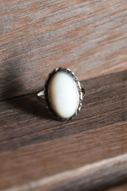 Vintage White Onyx Ring | Size 4 3/4